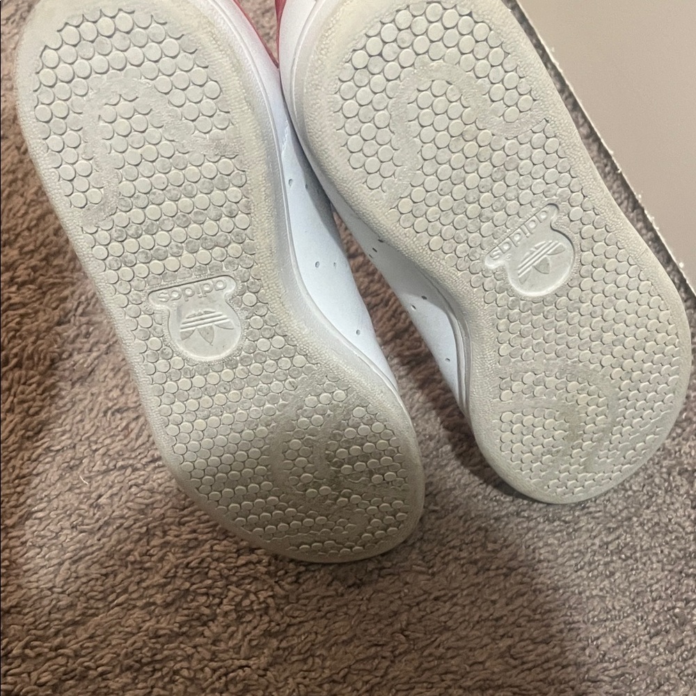 Adidas white and red Stan Smith Sneakers - Picture 6 of 10